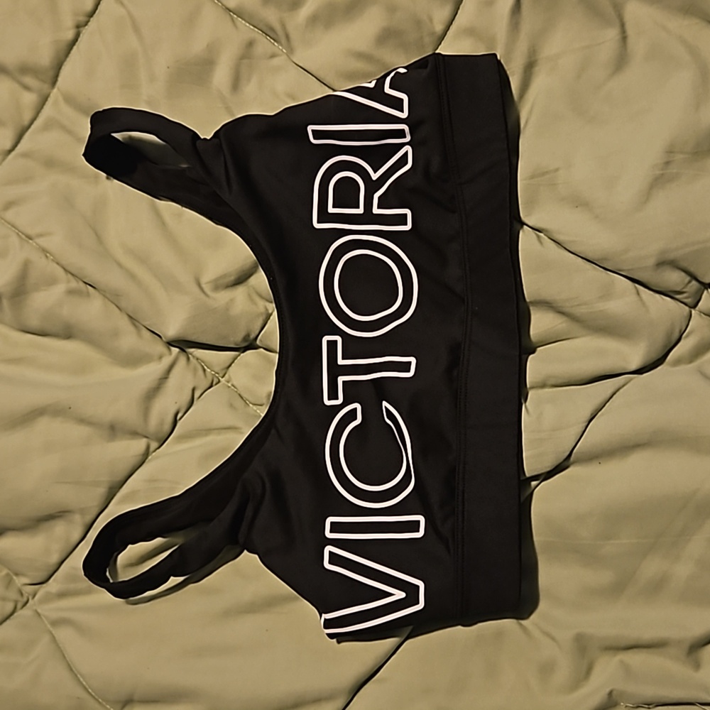 VS Sports Bra